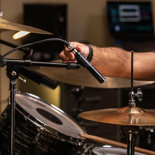 AKG C151 MICROFONO A CONDENSATORE DIAFRAMMA STRETTO