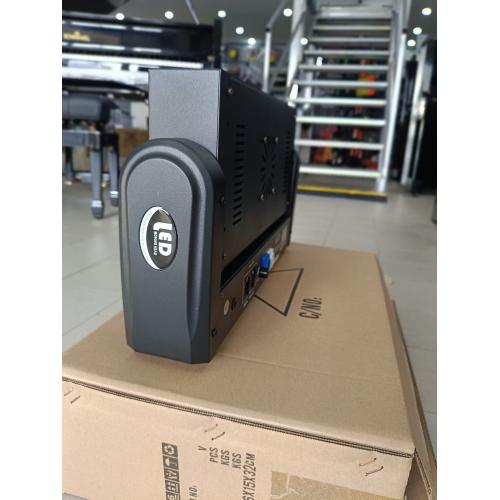 Strobo LED RGB+W 1000W Motorizzata con Tilt Dinamico e Pixel Mapping