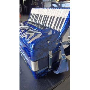 GIUSTOZZI FISARMONICA 120 BASSI 3+1 CON MIDI E MICROFONI (B-STOCK)